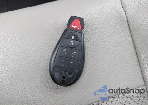 2013 Chrysler Town & Country Touring-L z USA, uszkodzony, nr VIN 2C4RC1CG3DR676919